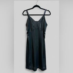Vintage Movie Star Black Full Slip USA Chemise Size 42 XL 1XL